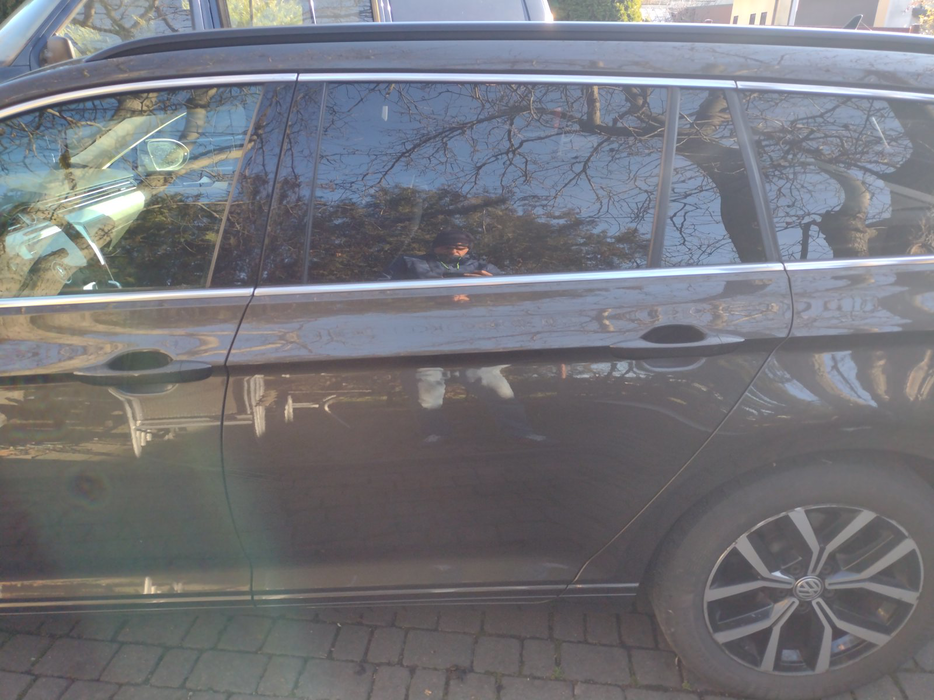 Zdjęcie drzwi tylne lewe wraz z szybą