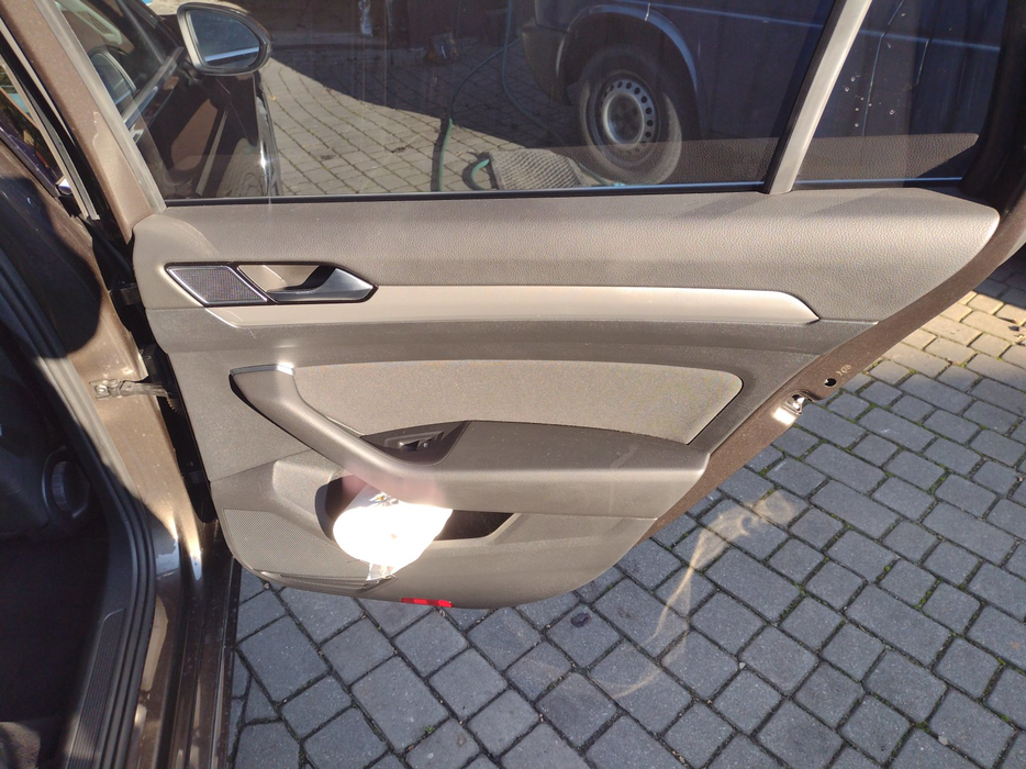 Zdjęcie tapicerki drzwi tylnych prawych