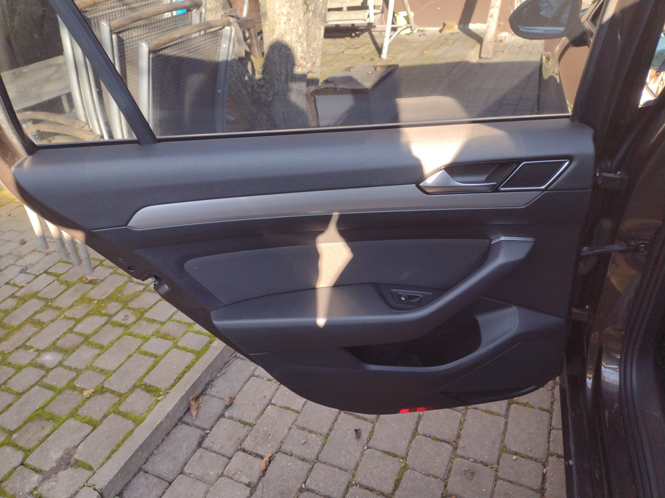 Zdjęcie tapicerki drzwi tylnych lewych