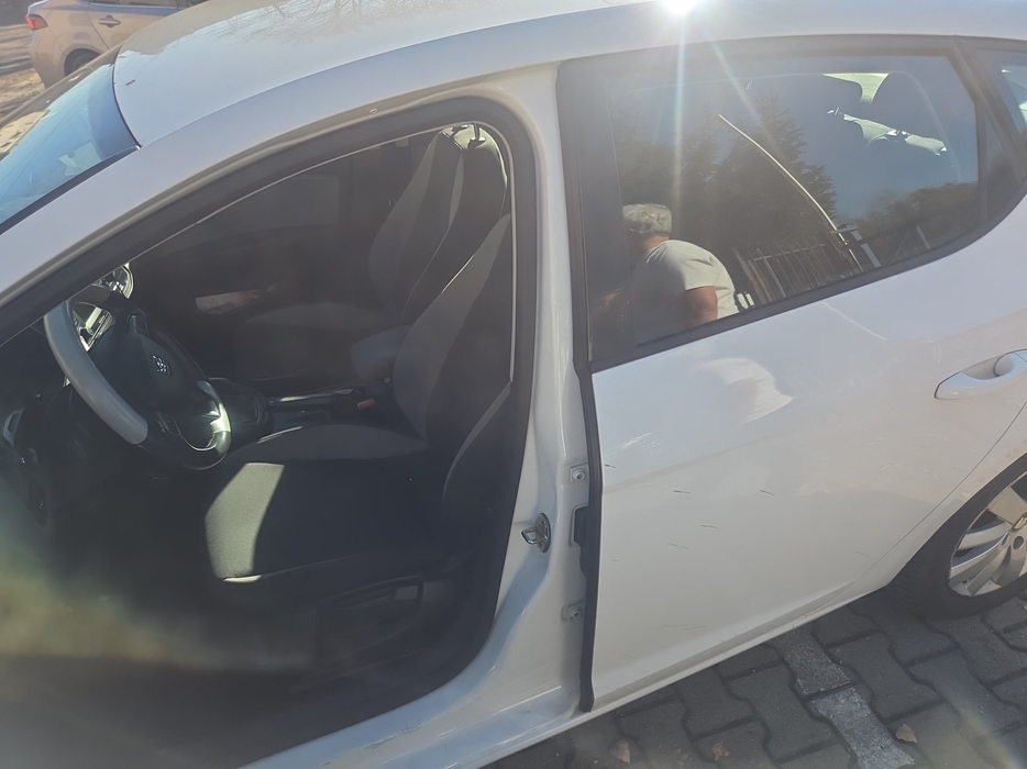 Zdjęcie słupka B lewego