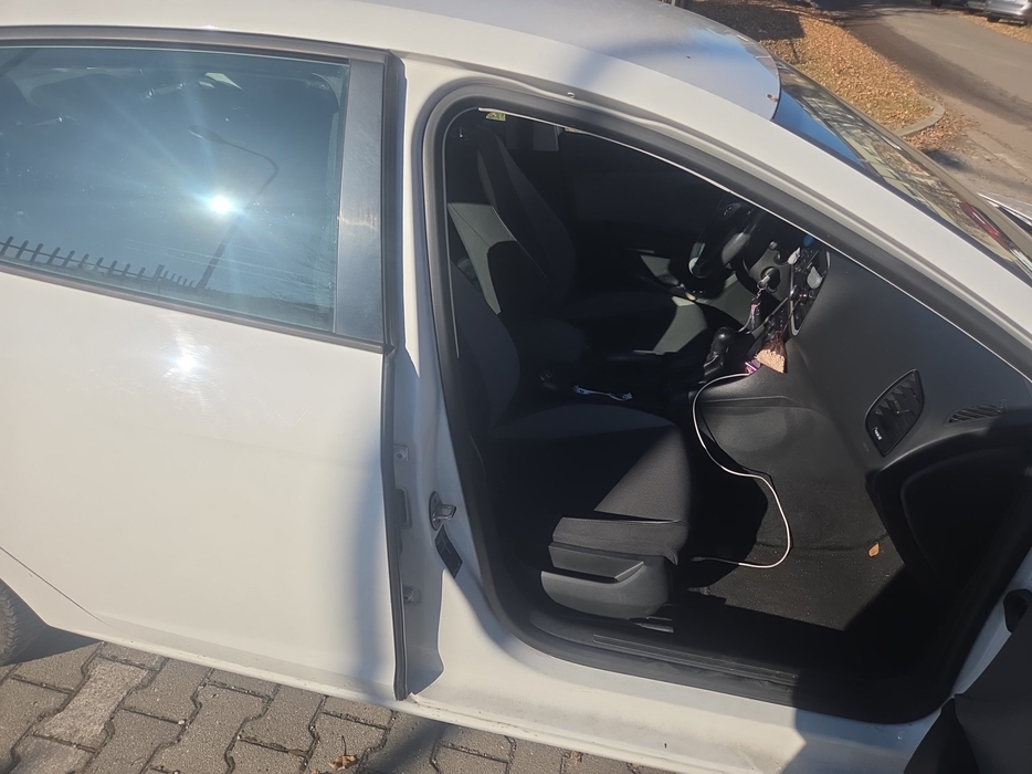 Zdjęcie słupka B prawego