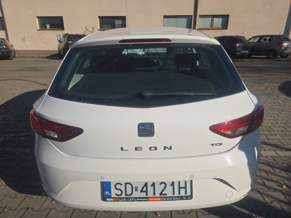 Zdjęcie pokrywy bagażnika