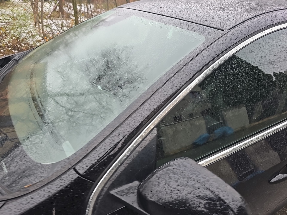 Zdjęcie słupka A lewego