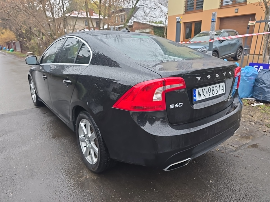 Zdjęcie po ukosie, lewy tył