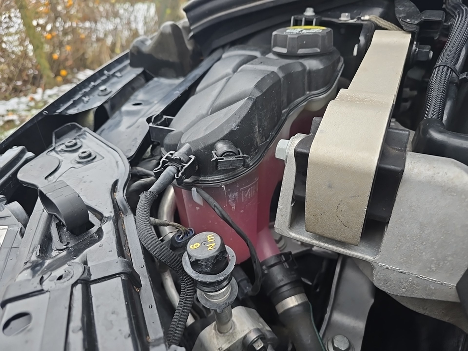 Zdjęcie zbiorniczka płynu chłodzącego