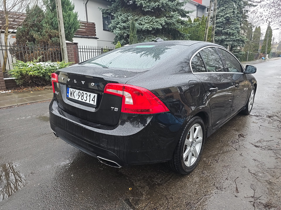 Zdjęcie po ukosie, prawy tył