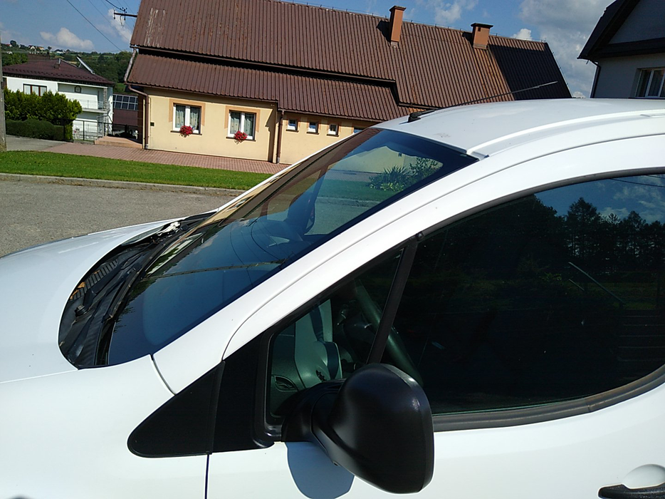Zdjęcie słupka A lewego