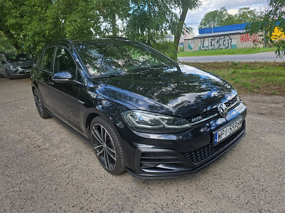 Zdjęcie po ukosie, prawy przód