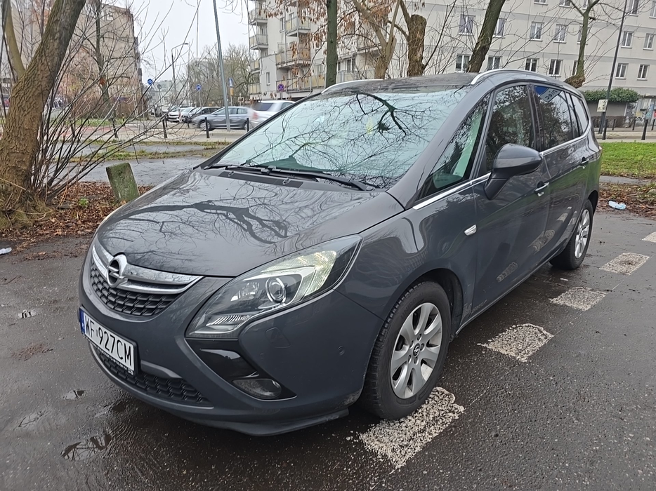 Zdjęcie po ukosie, lewy przód