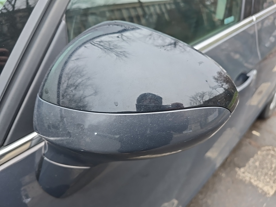 Zdjęcie obudowy lusterka lewego