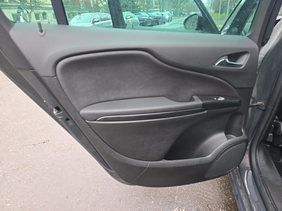 Zdjęcie tapicerki drzwi tylnych lewych