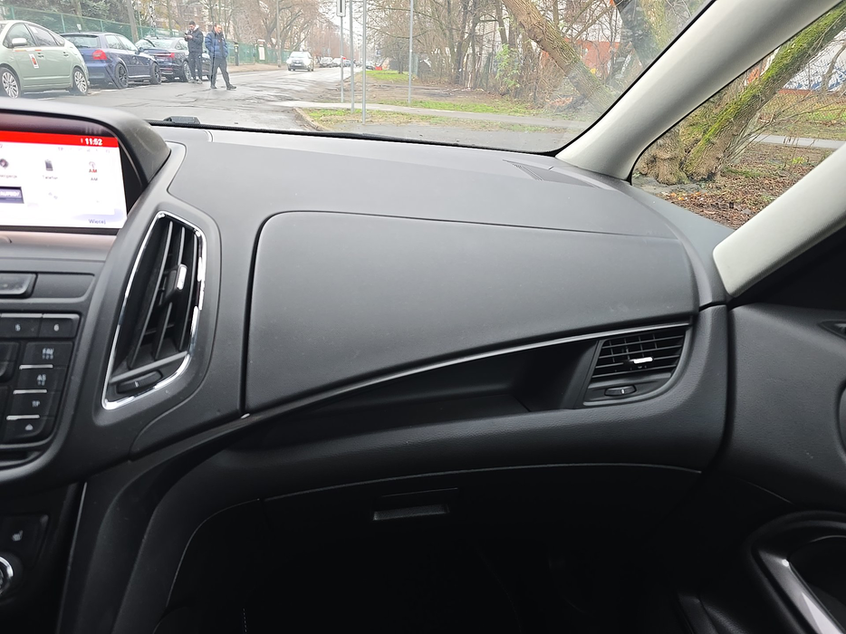 Zdjęcie kokpitu części prawej