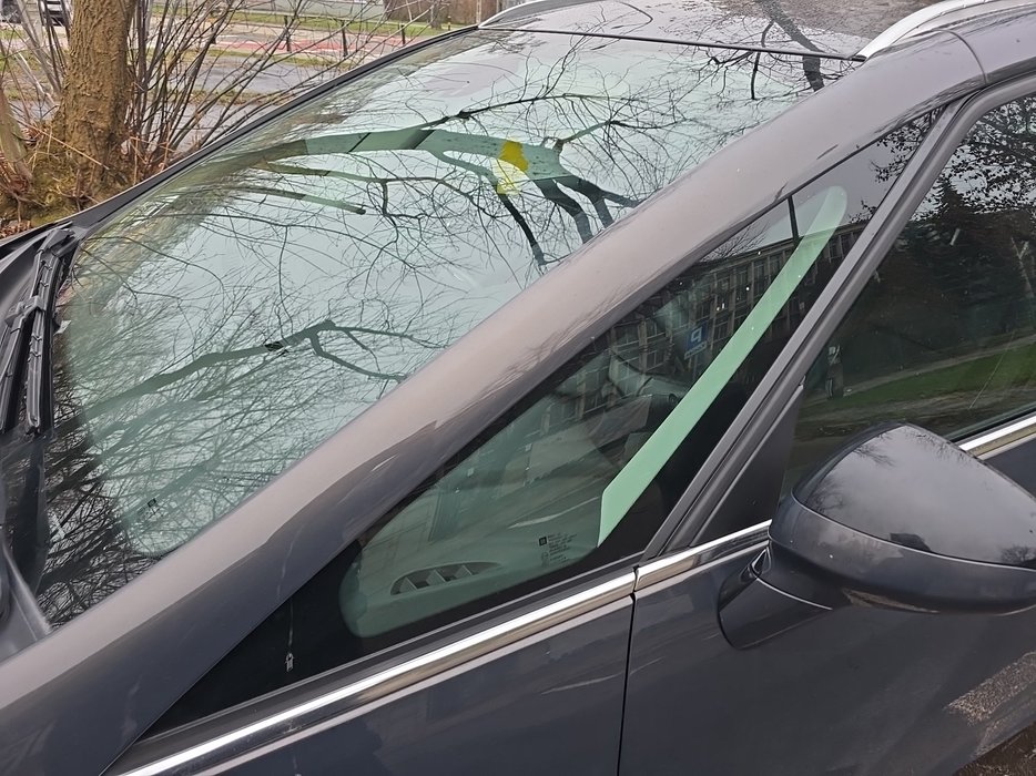 Zdjęcie słupka A lewego