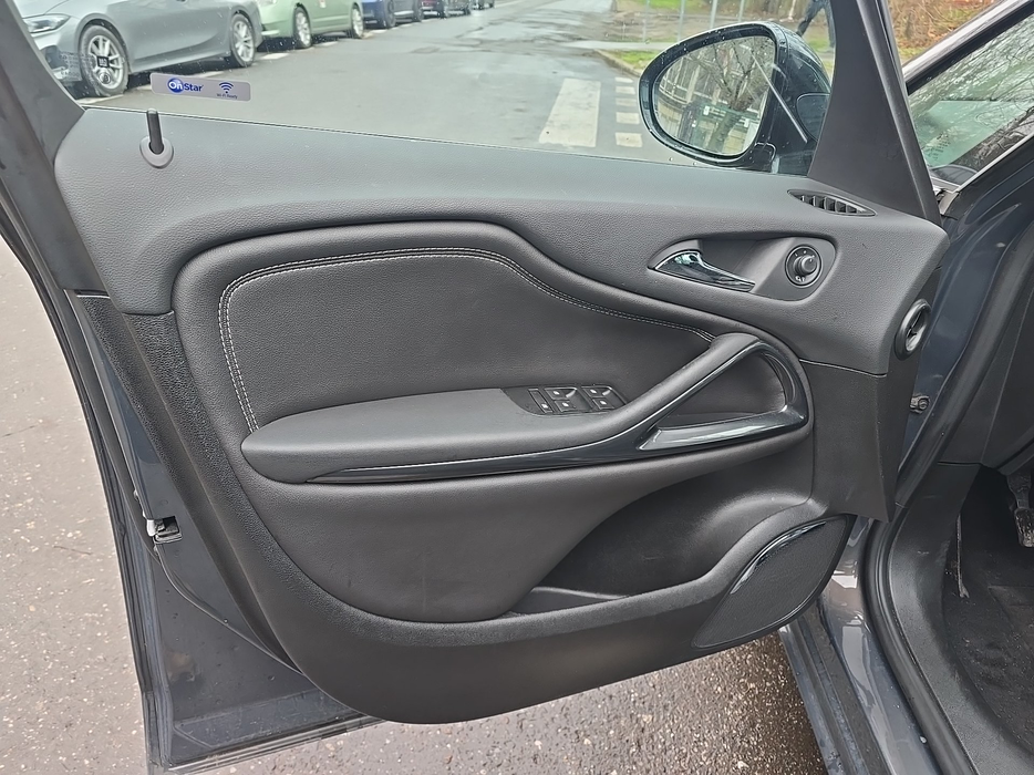 Zdjęcie tapicerki drzwi przednich lewych