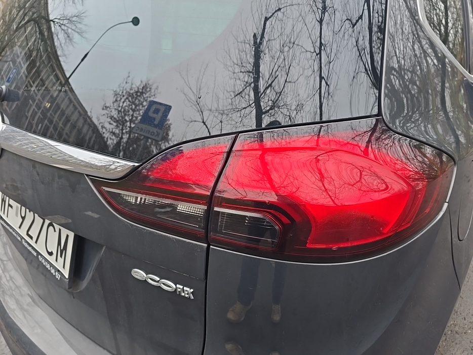 Zdjęcie oświetlenia tylnego prawego