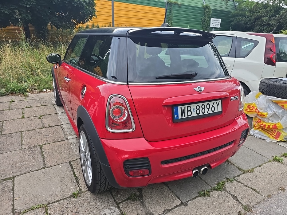 Zdjęcie po ukosie, lewy tył