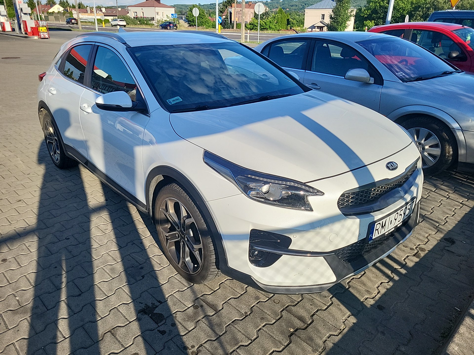 Zdjęcie po ukosie, prawy przód