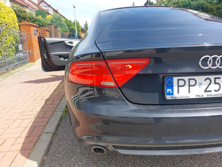 Zdjęcie oświetlenia tylnego lewego