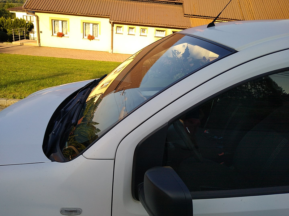 Zdjęcie słupka A lewego