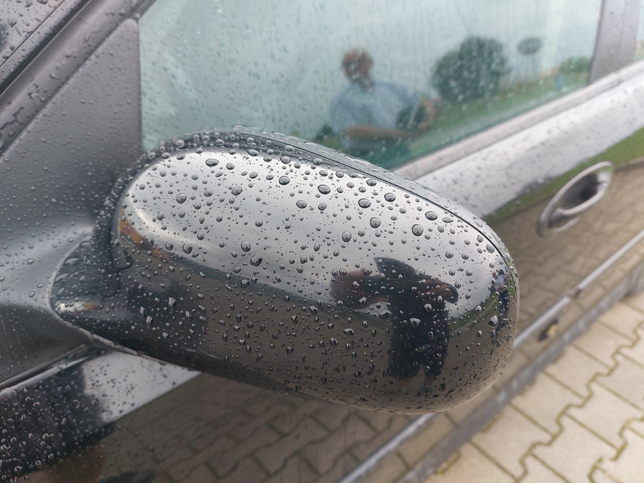 Zdjęcie obudowy lusterka lewego