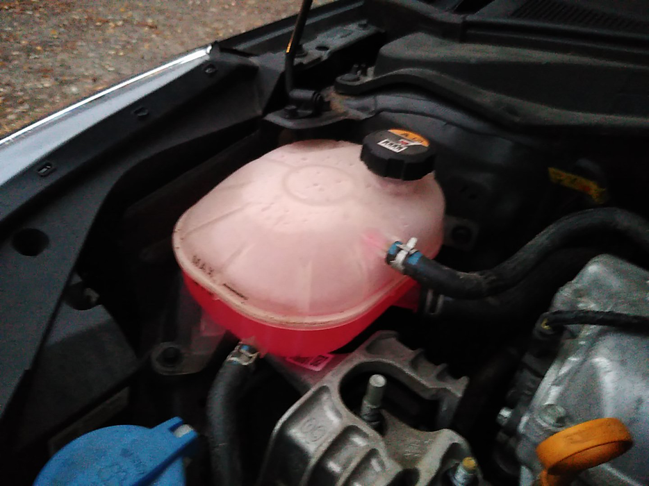Zdjęcie zbiorniczka płynu chłodzącego