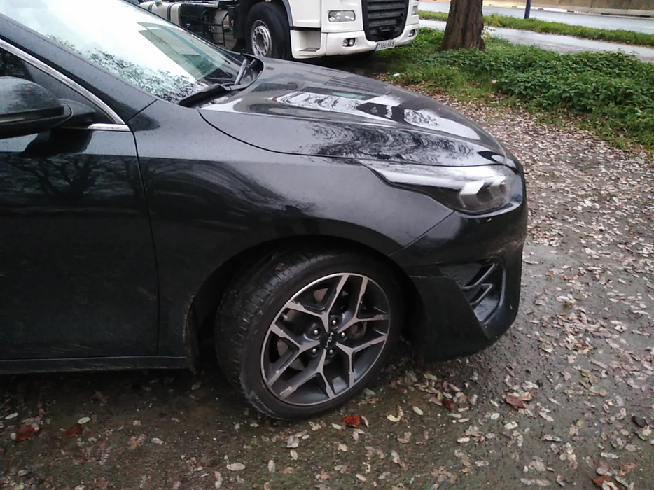 Zdjęcie błotnika przedniego prawego