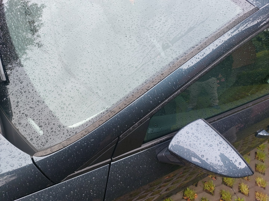 Zdjęcie słupka A lewego