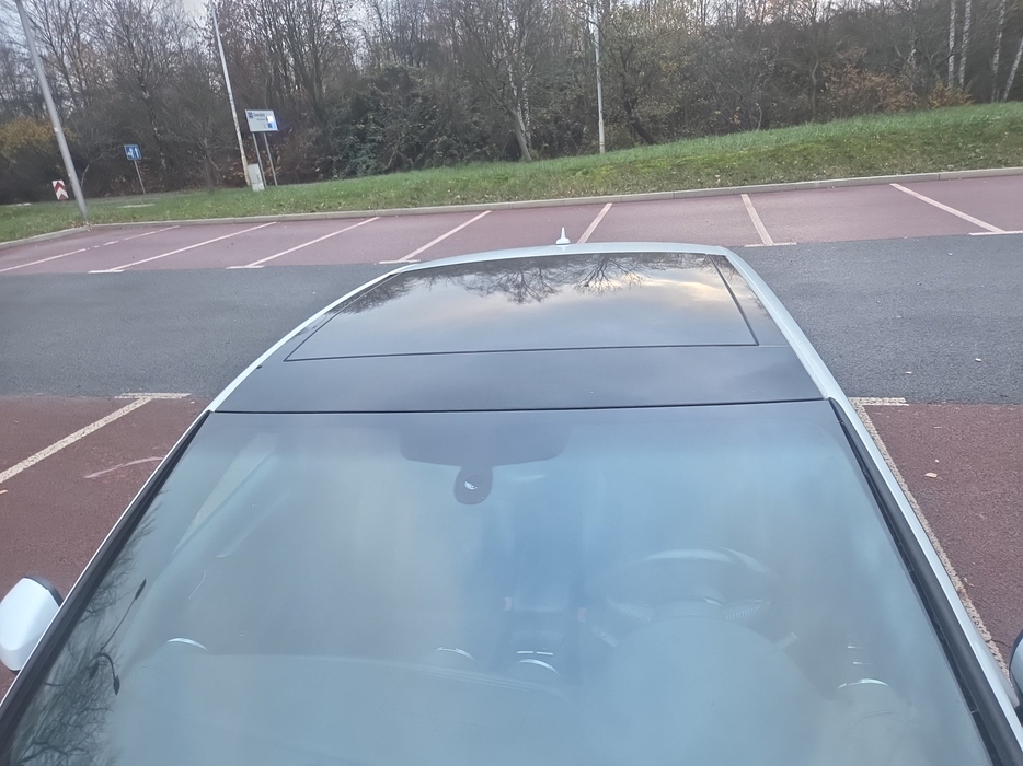 Zdjęcie dachu część przednia