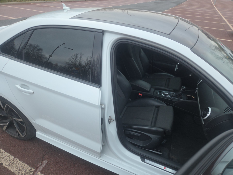 Zdjęcie słupka B prawego