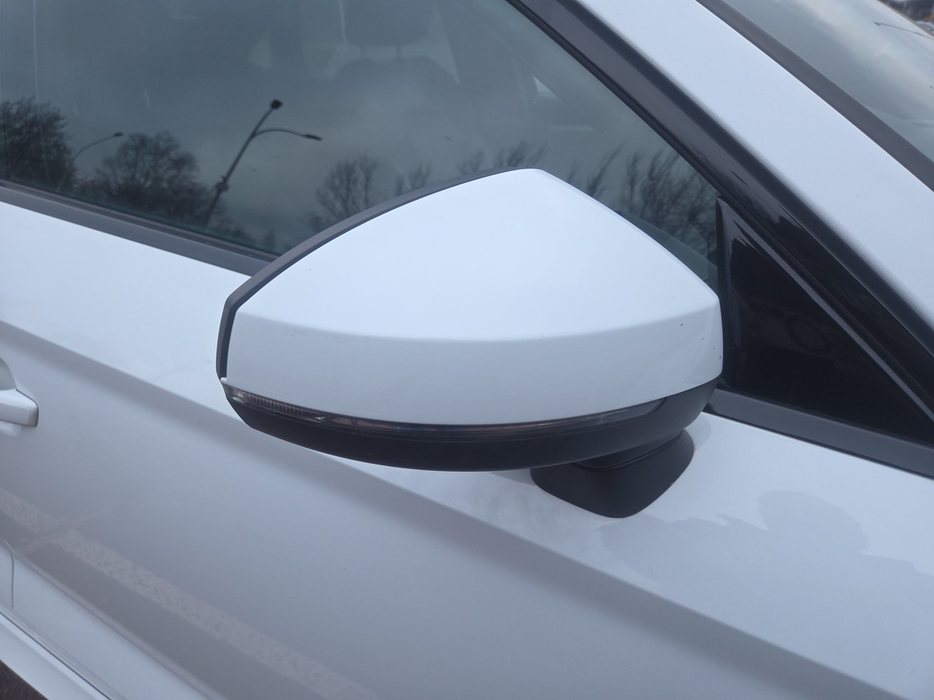 Zdjęcie obudowy lusterka prawego