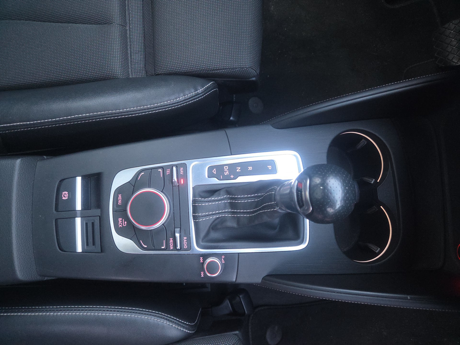 Zdjęcie drążka zmiany biegów