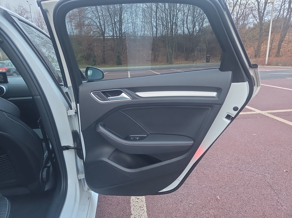 Zdjęcie tapicerki drzwi tylnych prawych