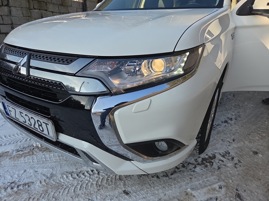 Zdjęcie oświetlenia przedniego i dolnego lewego