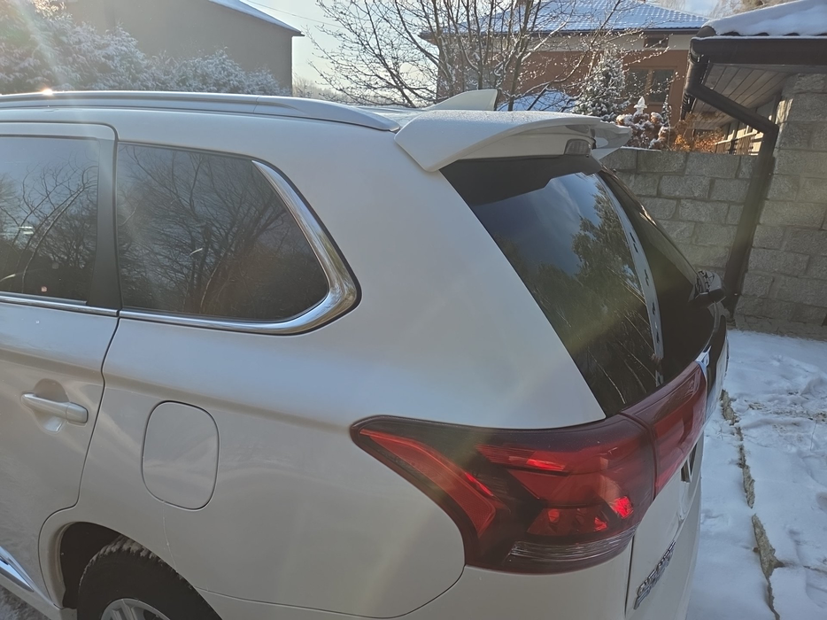 Zdjęcie słupka C lewego