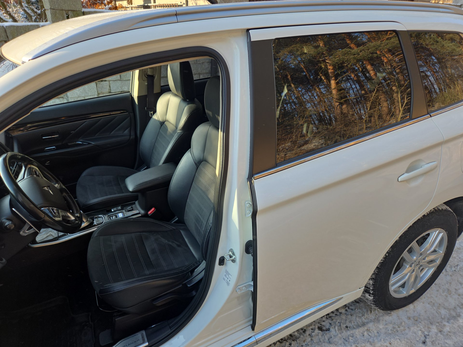 Zdjęcie słupka B lewego