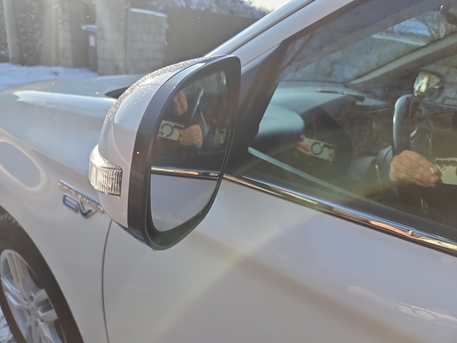 Zdjęcie zwierciadła lusterka lewego