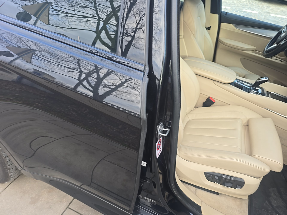 Zdjęcie słupka B prawego