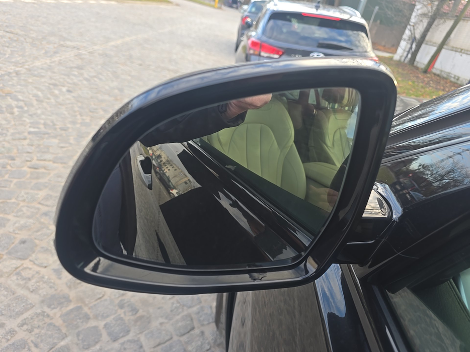 Zdjęcie zwierciadła lusterka lewego