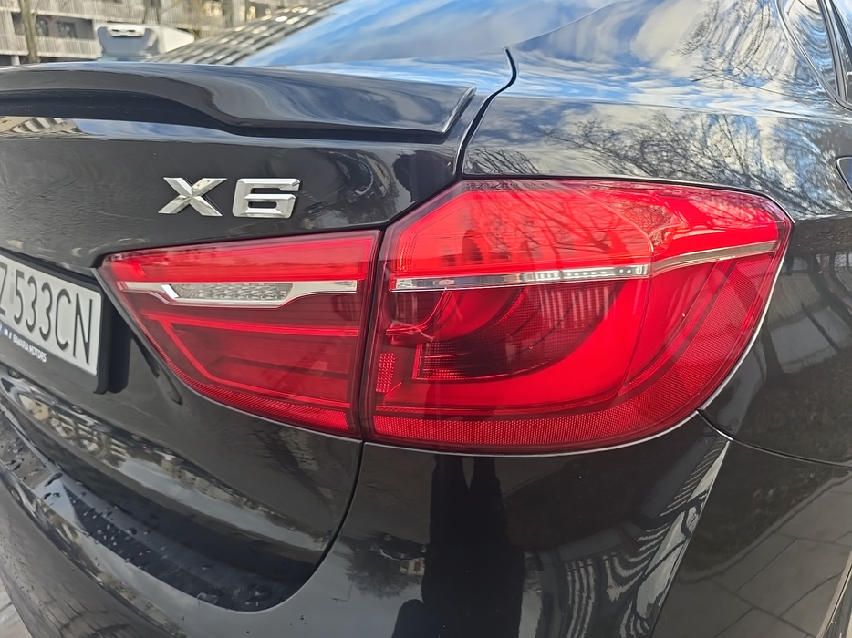 Zdjęcie oświetlenia tylnego prawego