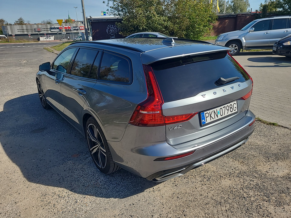 Zdjęcie po ukosie, lewy tył