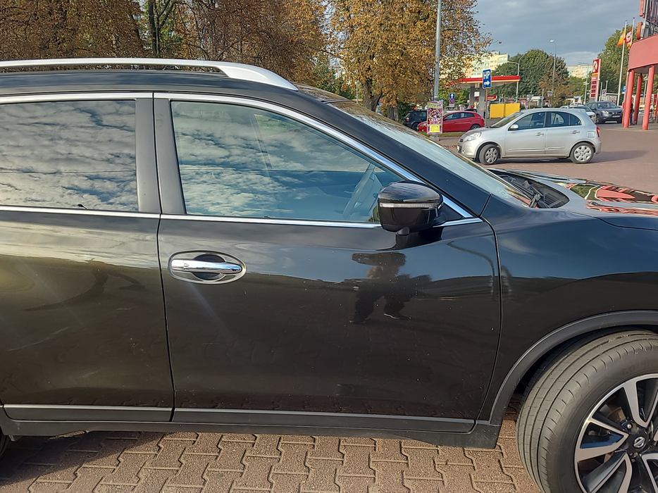 Zdjęcie drzwi przednich prawych wraz z szybą