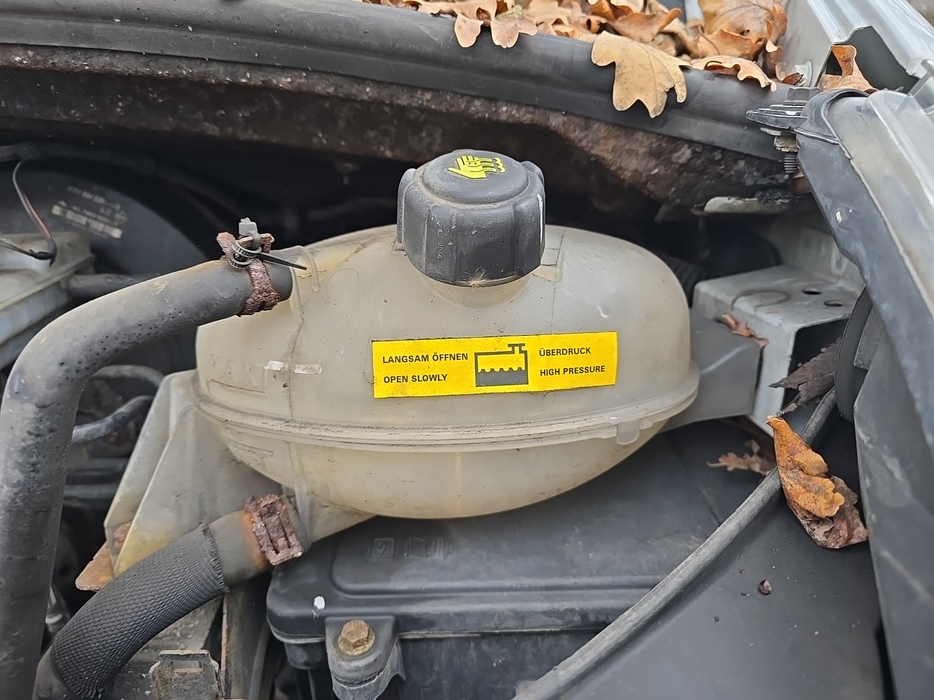 Zdjęcie zbiorniczka płynu chłodzącego