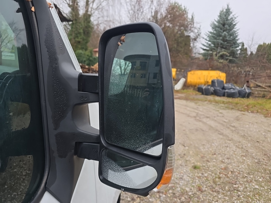 Zdjęcie zwierciadła lusterka prawego