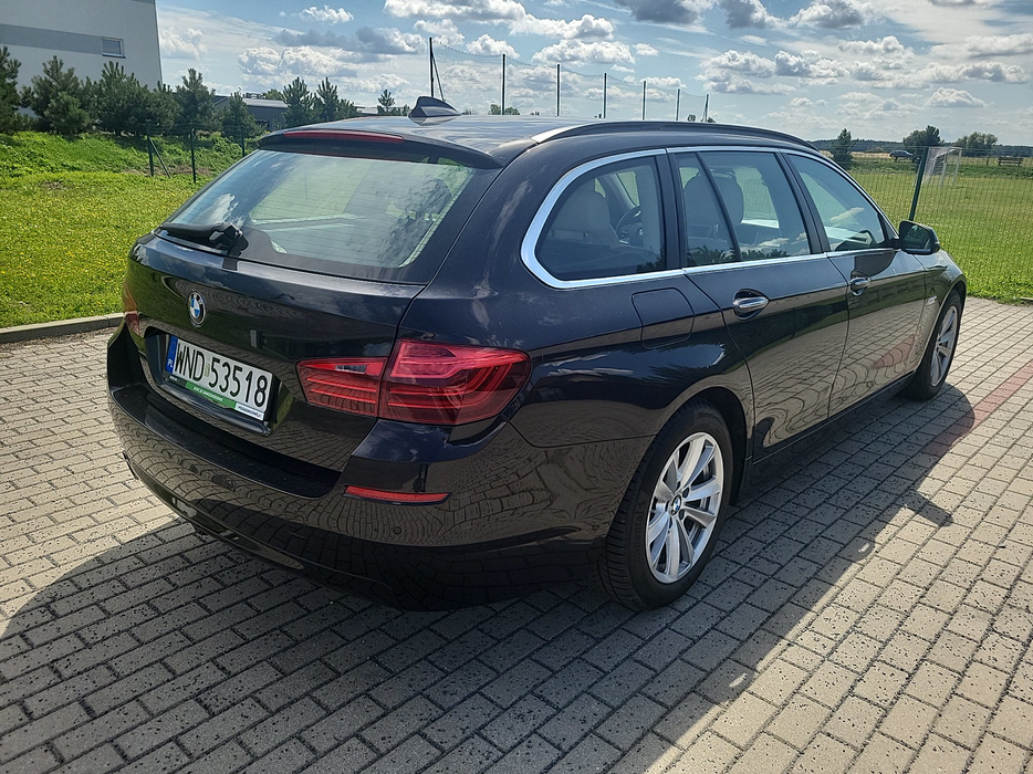 Zdjęcie po ukosie, prawy tył