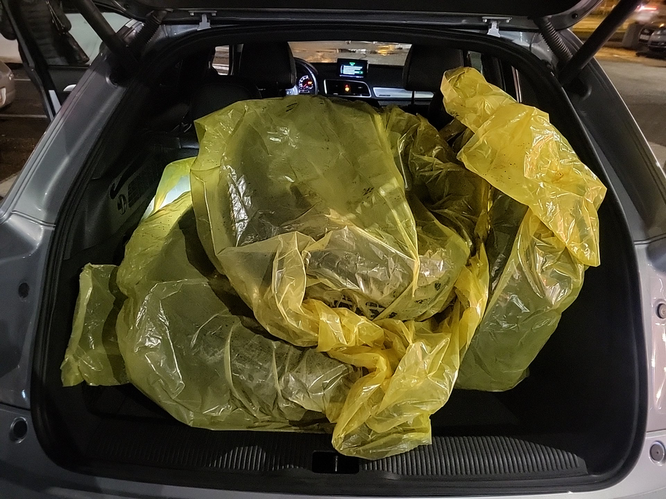 Zdjęcie przestrzeni bagażowej