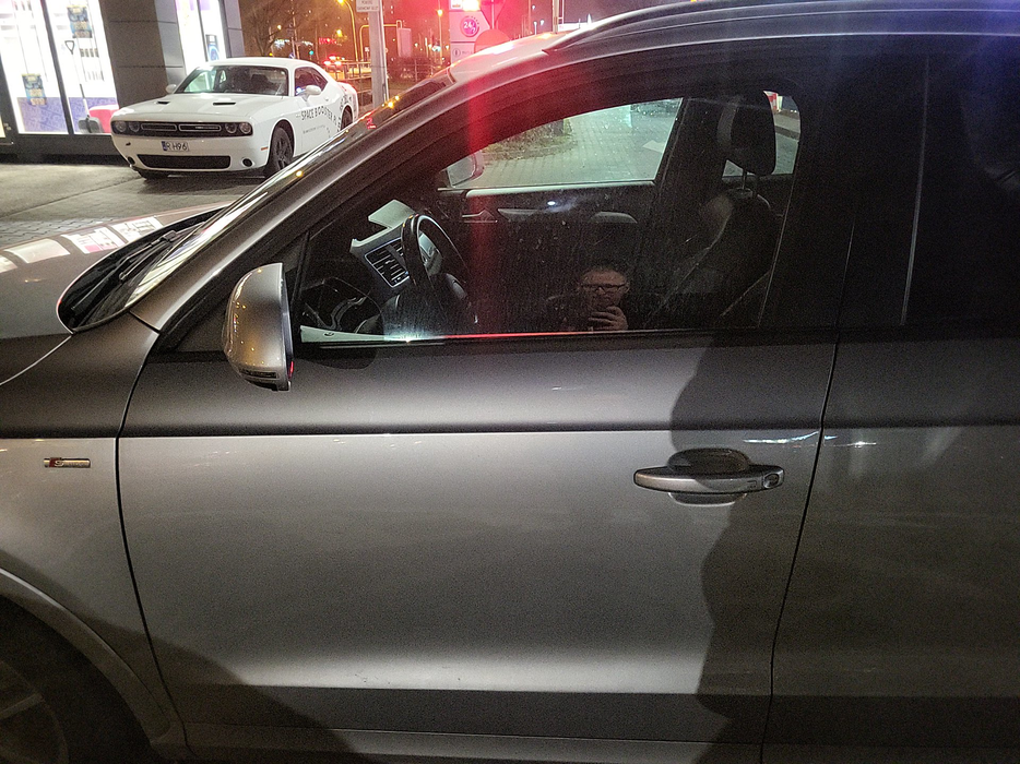 Zdjęcie drzwi przednich lewych wraz z szybą