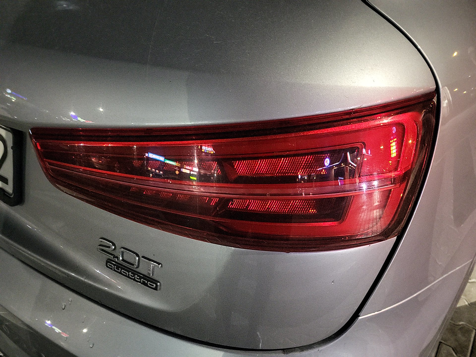 Zdjęcie oświetlenia tylnego prawego