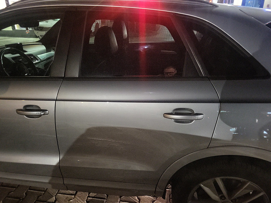 Zdjęcie drzwi tylne lewe wraz z szybą