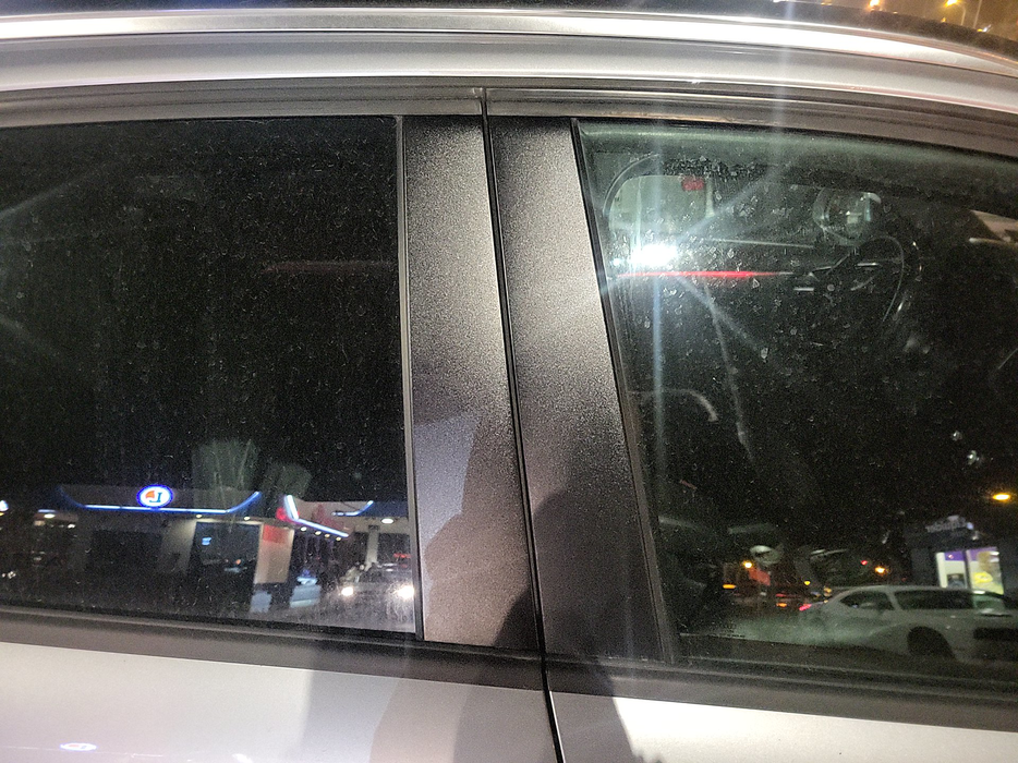 Zdjęcie słupka B prawego