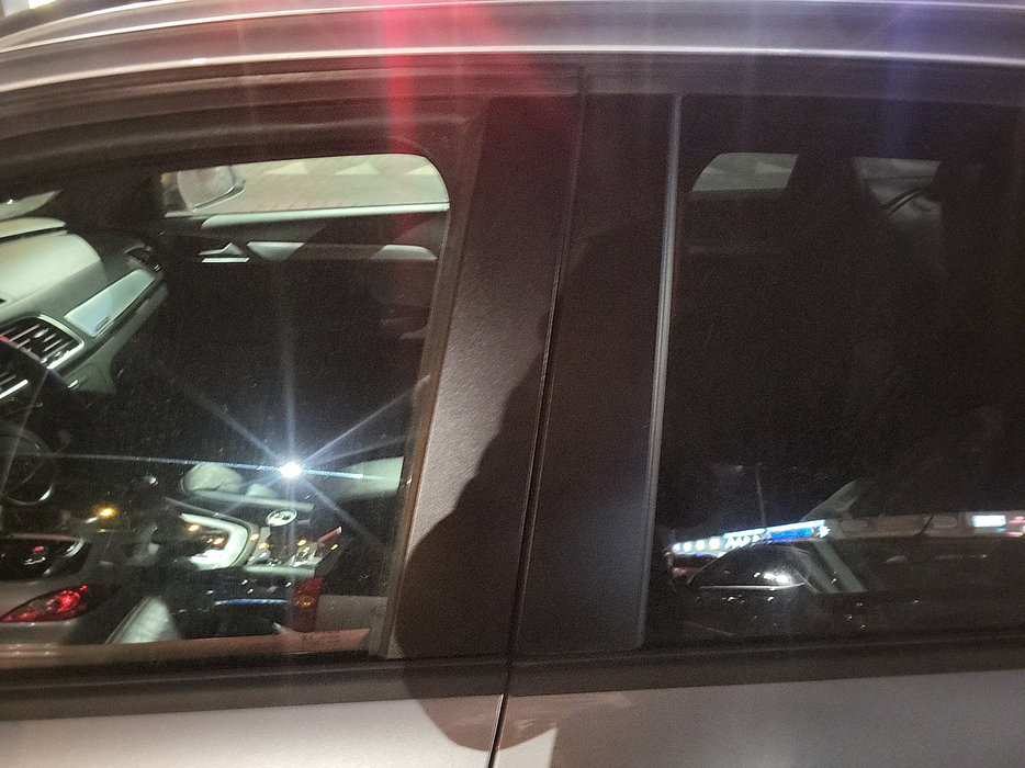 Zdjęcie słupka B lewego